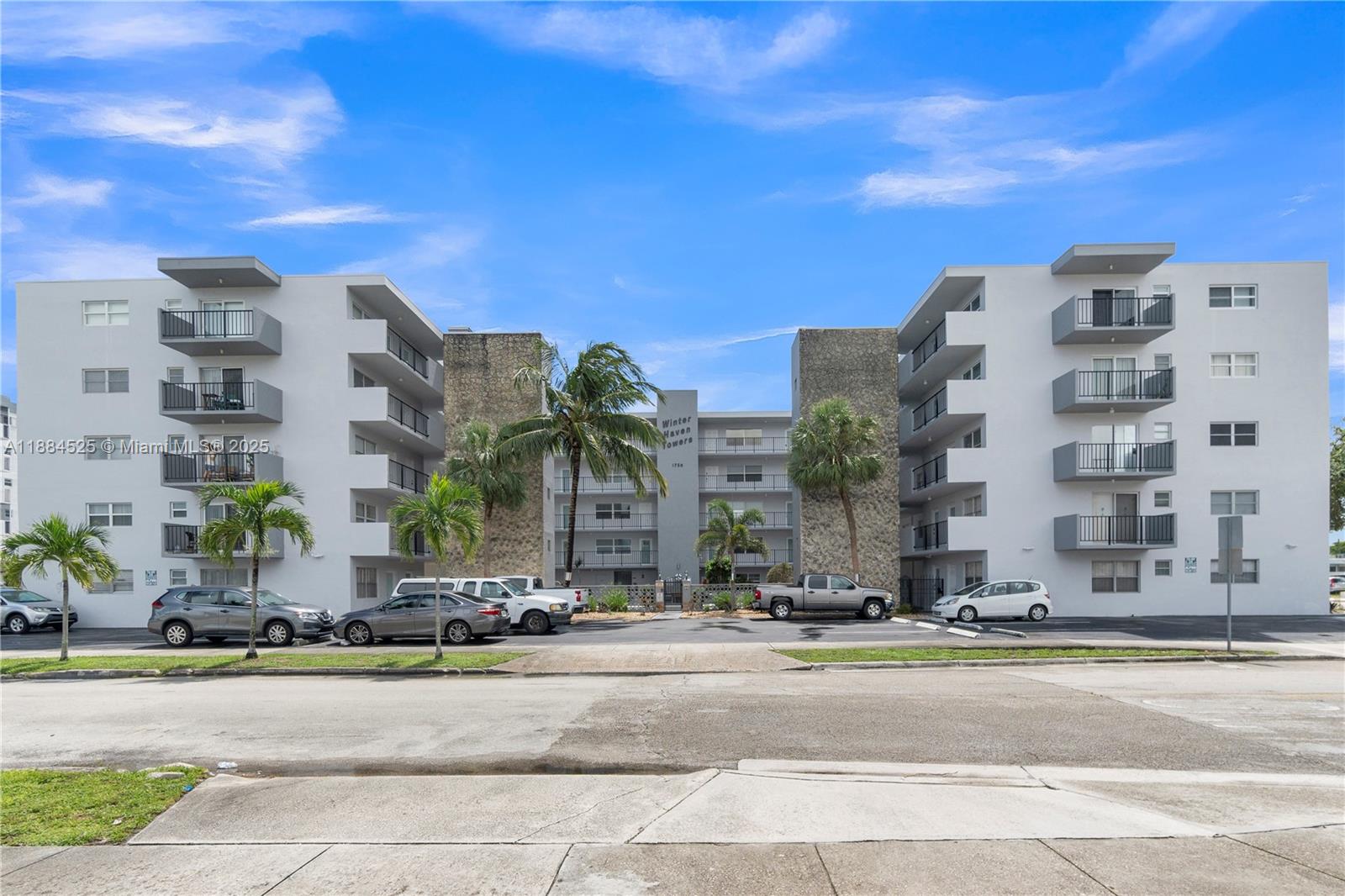 WINTER HAVEN TOWERS CONDO - Residential