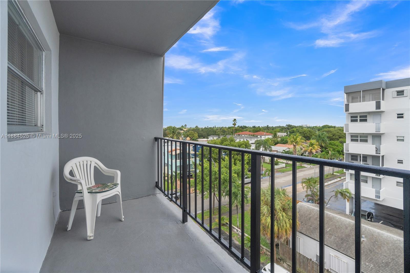WINTER HAVEN TOWERS CONDO - Residential