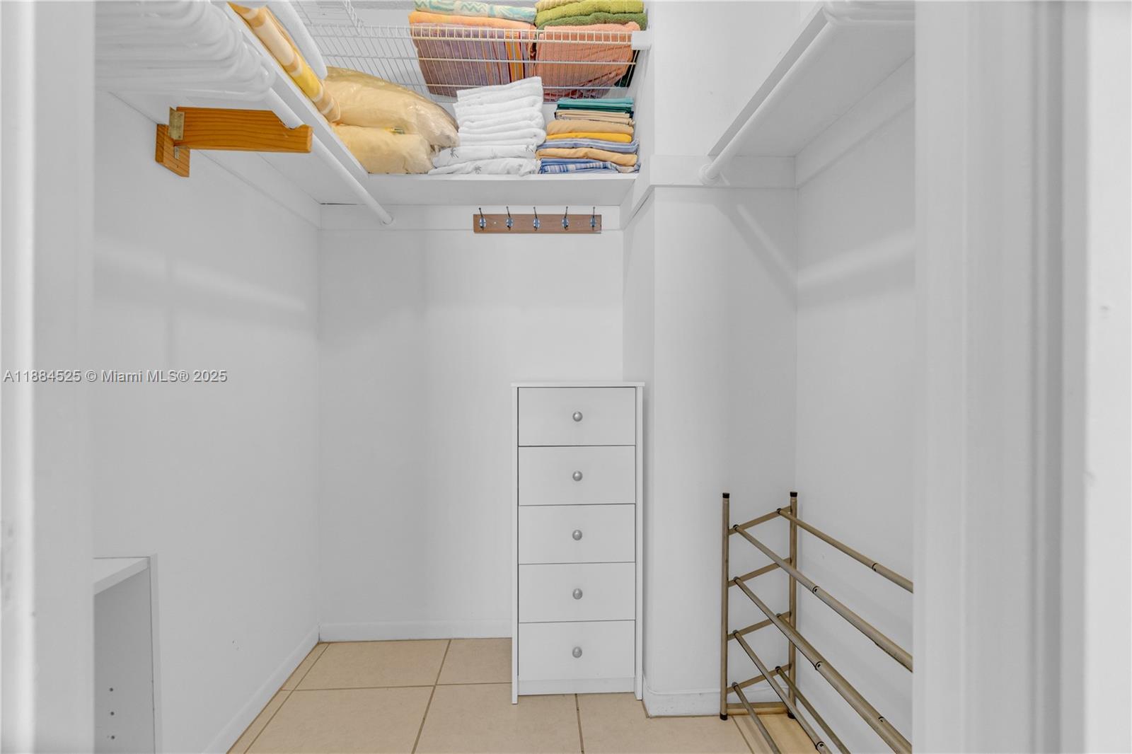 WINTER HAVEN TOWERS CONDO - Residential