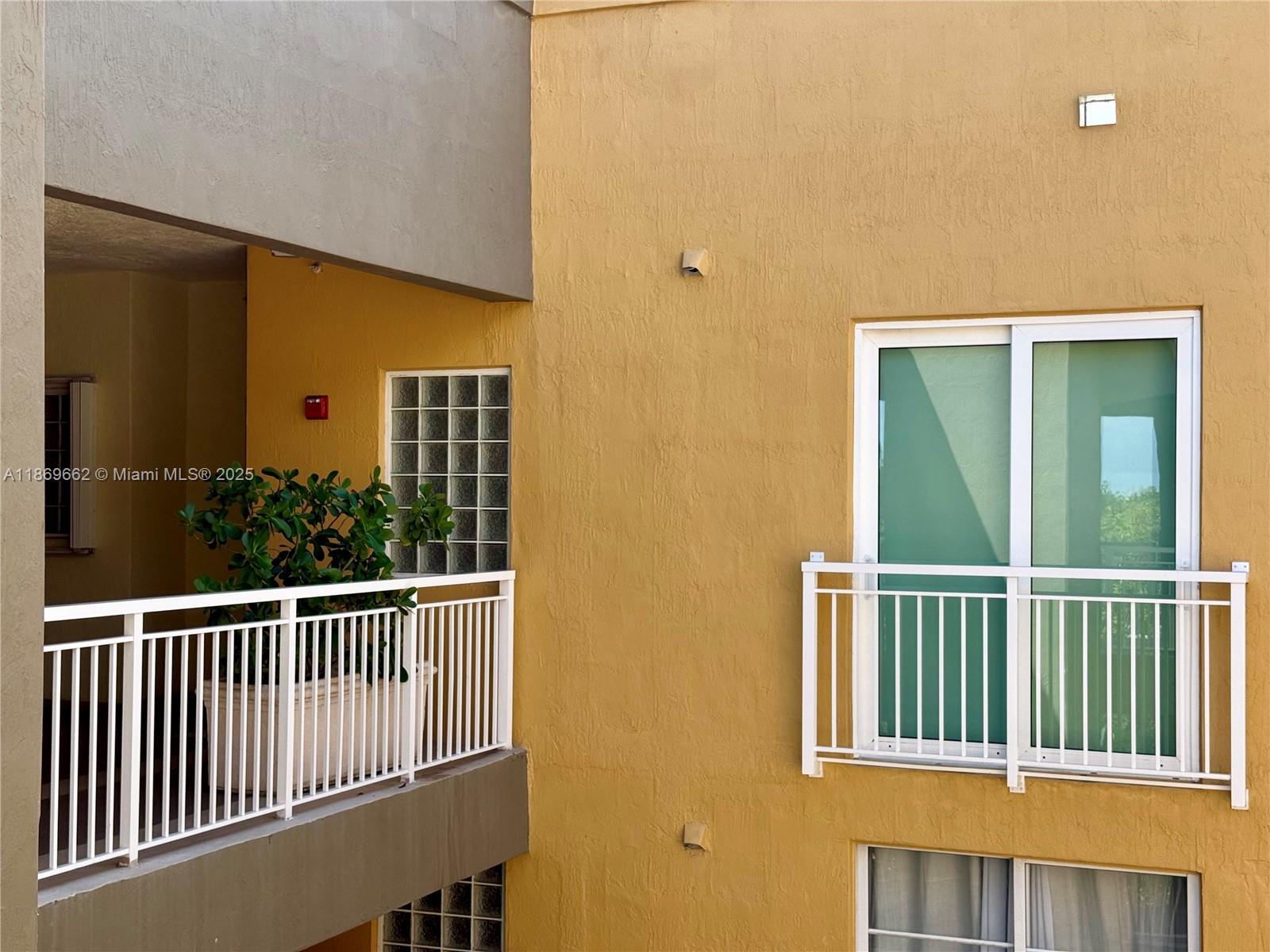 THE COURTS AT SOUTH BEACH - Residential Lease