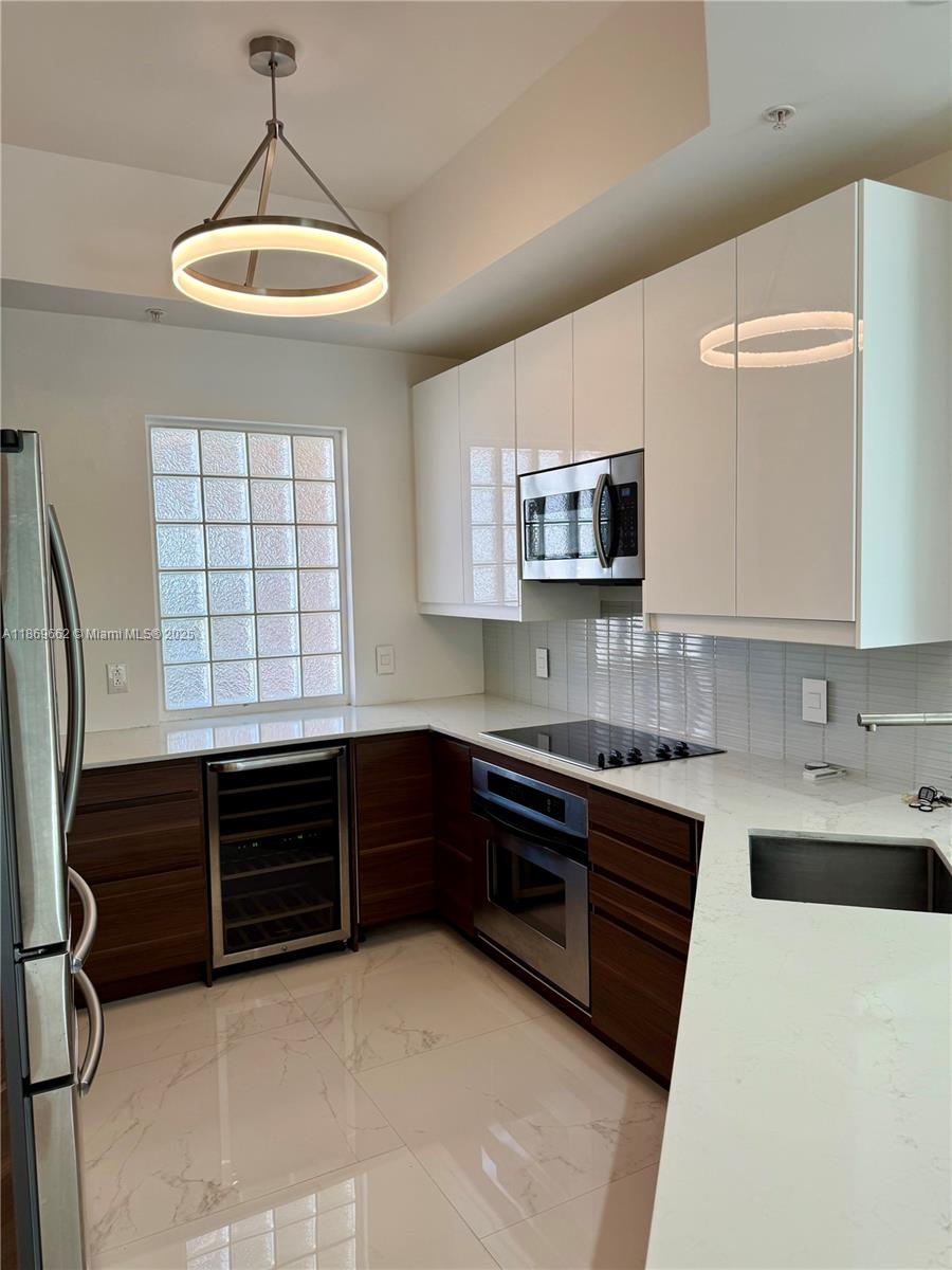 140 Meridian Ave 343