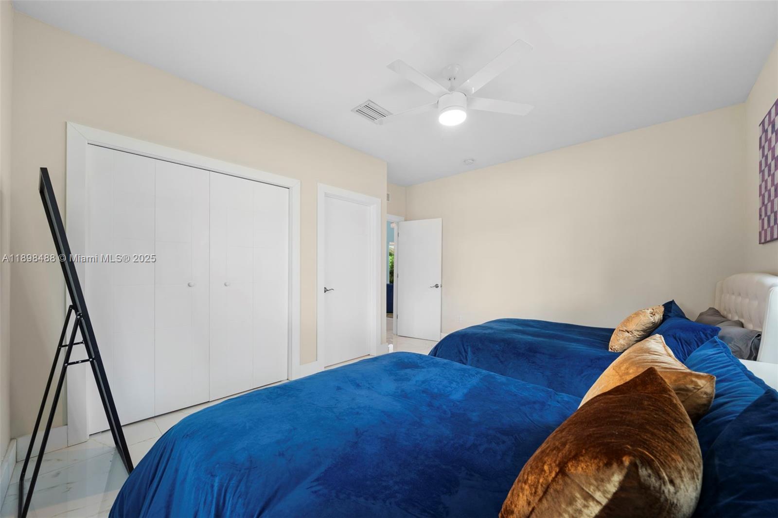 EAST SHENANDOAH - Residential
