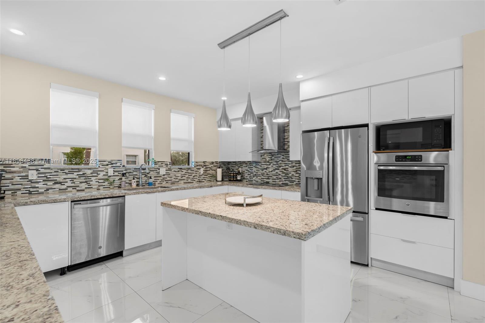 EAST SHENANDOAH - Residential