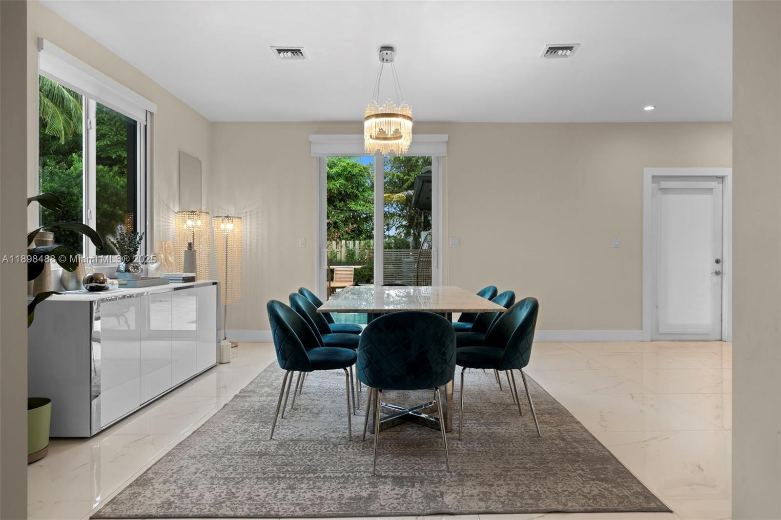 EAST SHENANDOAH - Residential