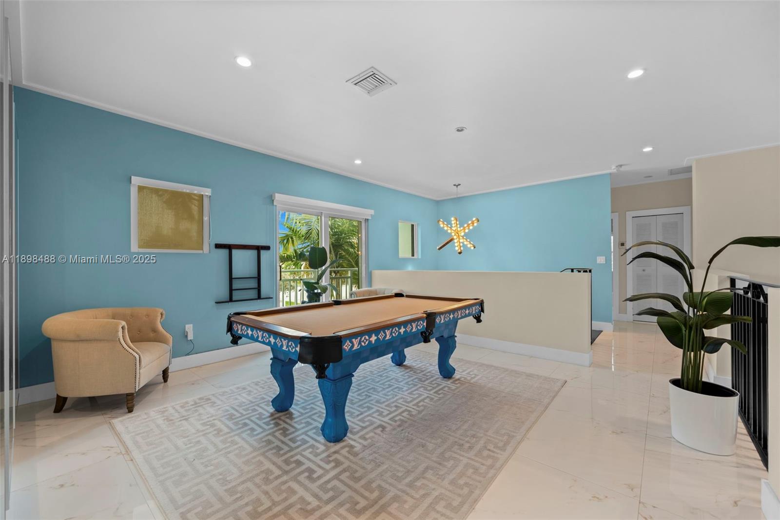 EAST SHENANDOAH - Residential