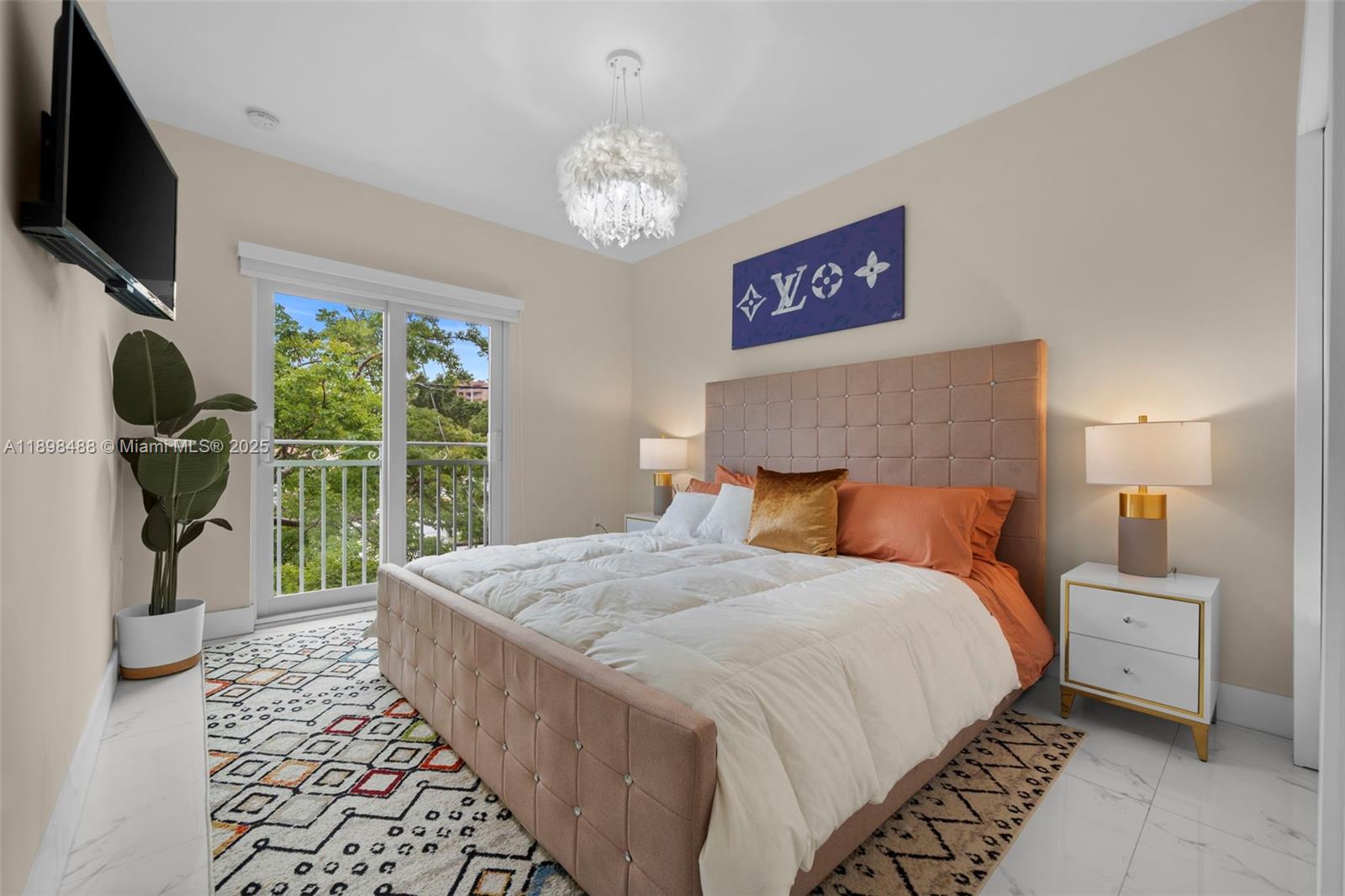 EAST SHENANDOAH - Residential