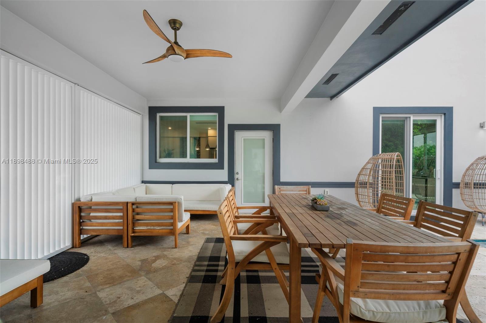 EAST SHENANDOAH - Residential