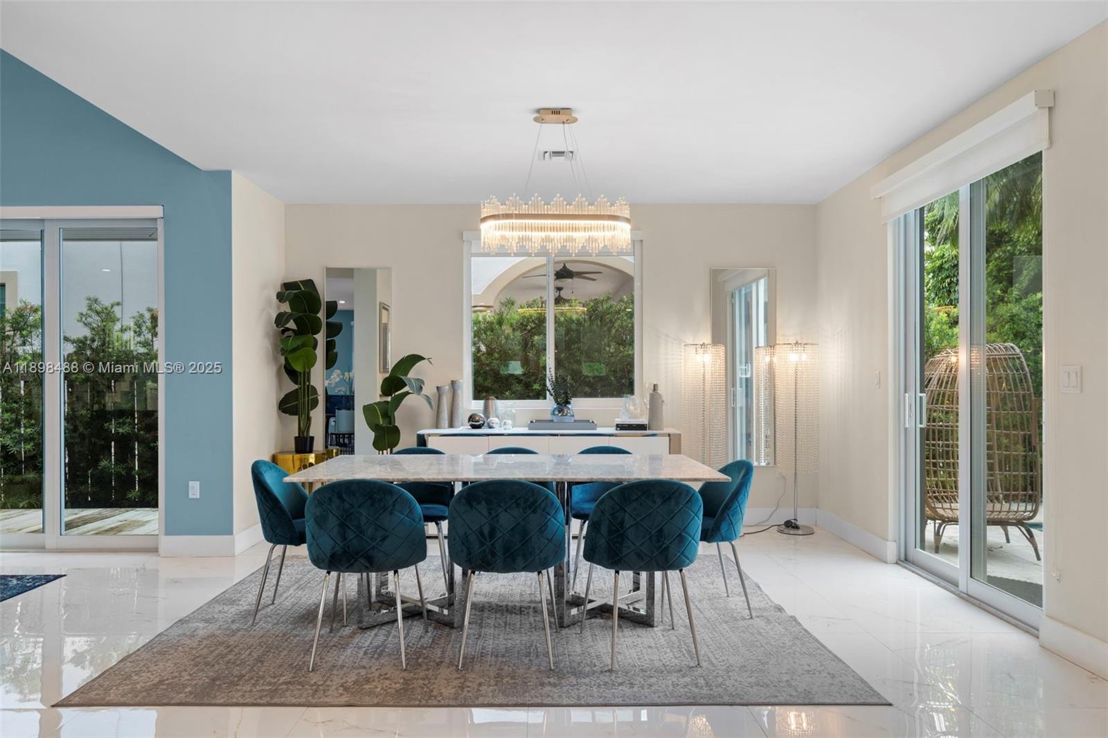 EAST SHENANDOAH - Residential