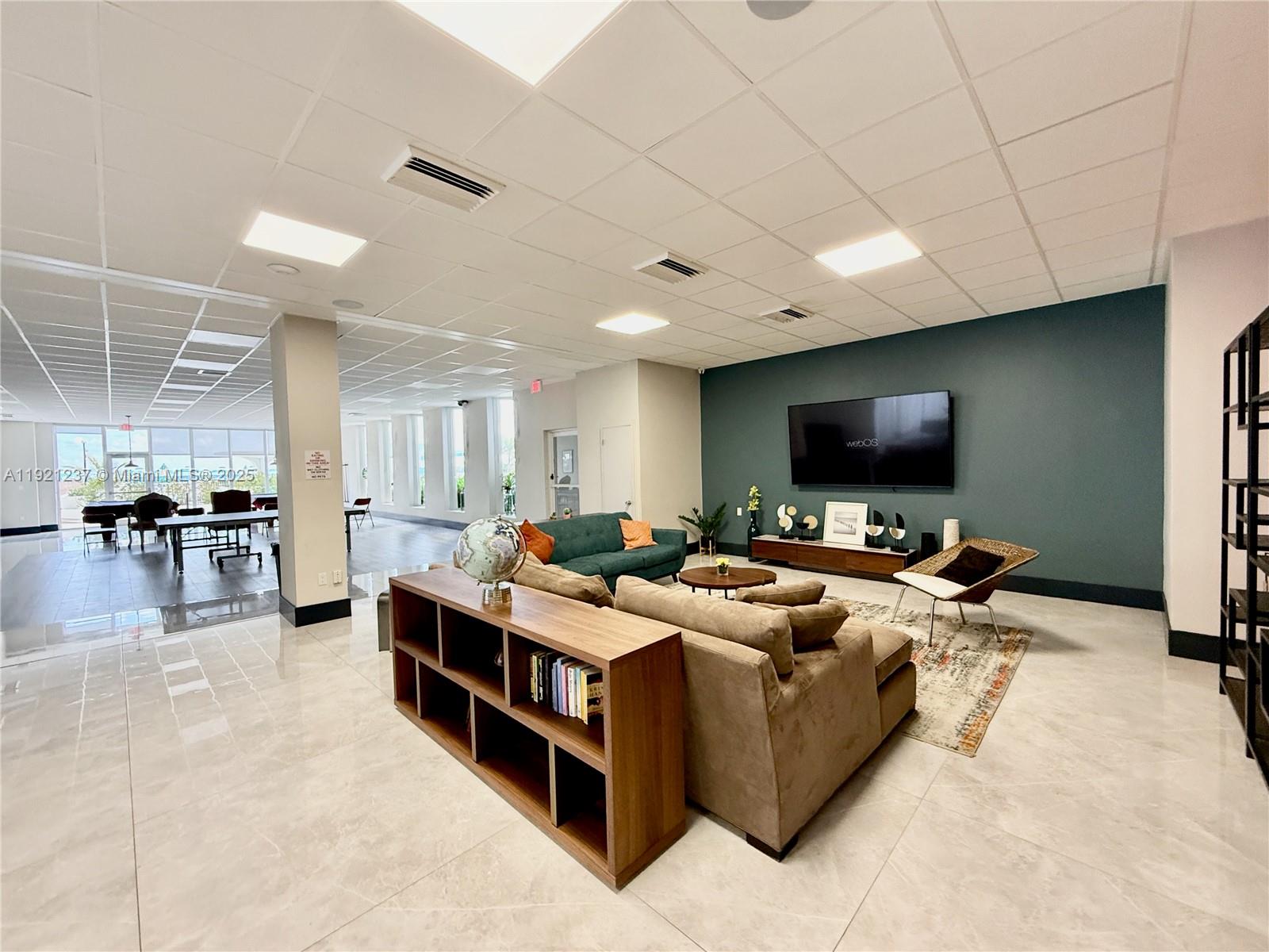 PARKER TOWER CONDO - Residential Lease