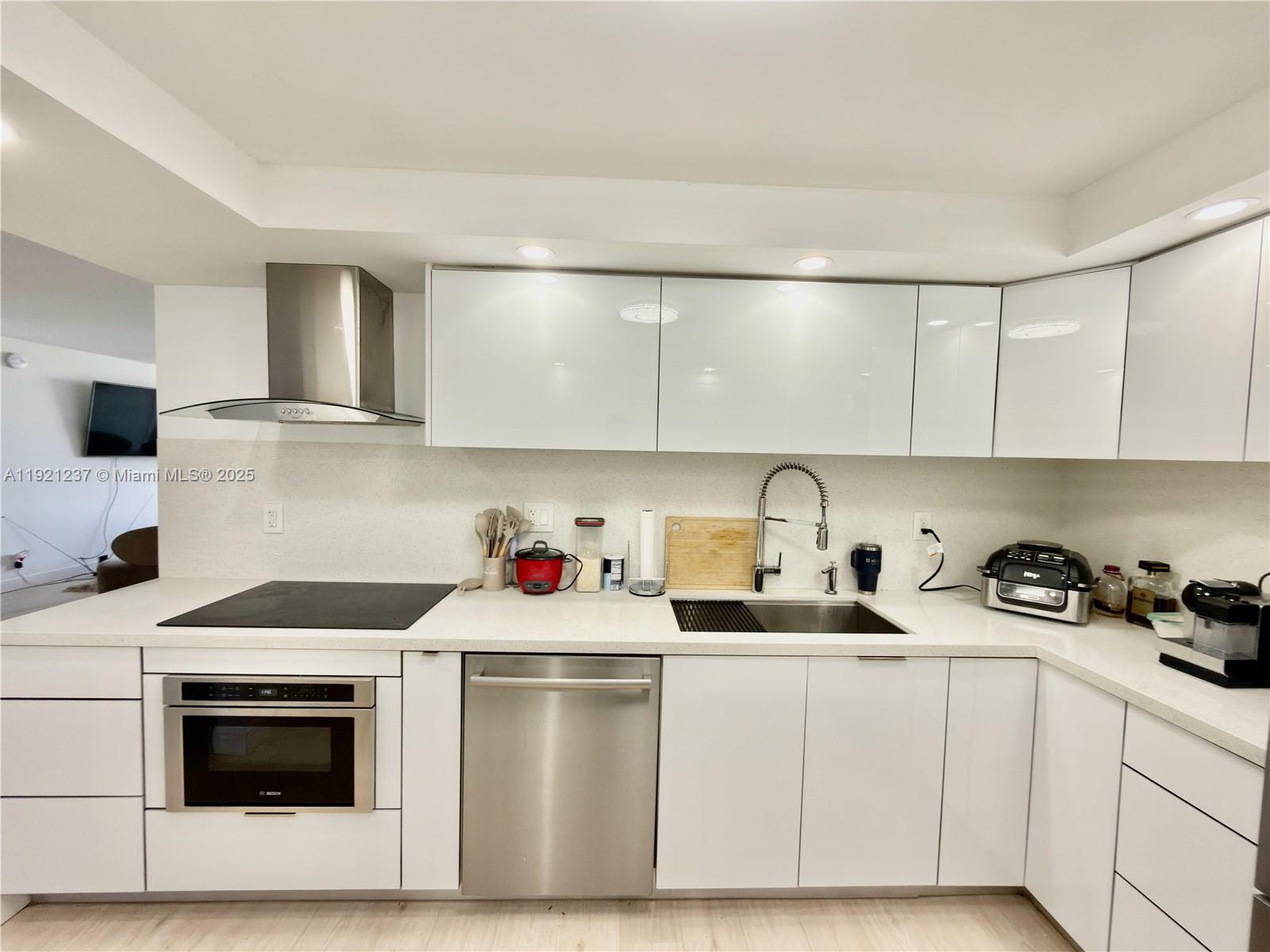 PARKER TOWER CONDO - Residential Lease