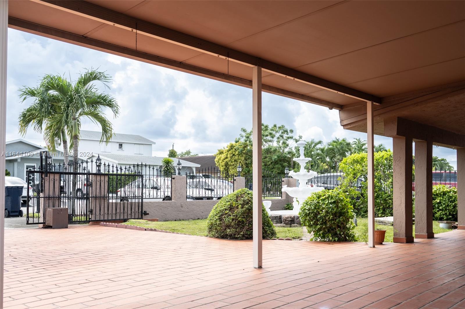 SWEETWATER GOLF COURSE TO - Residential Lease