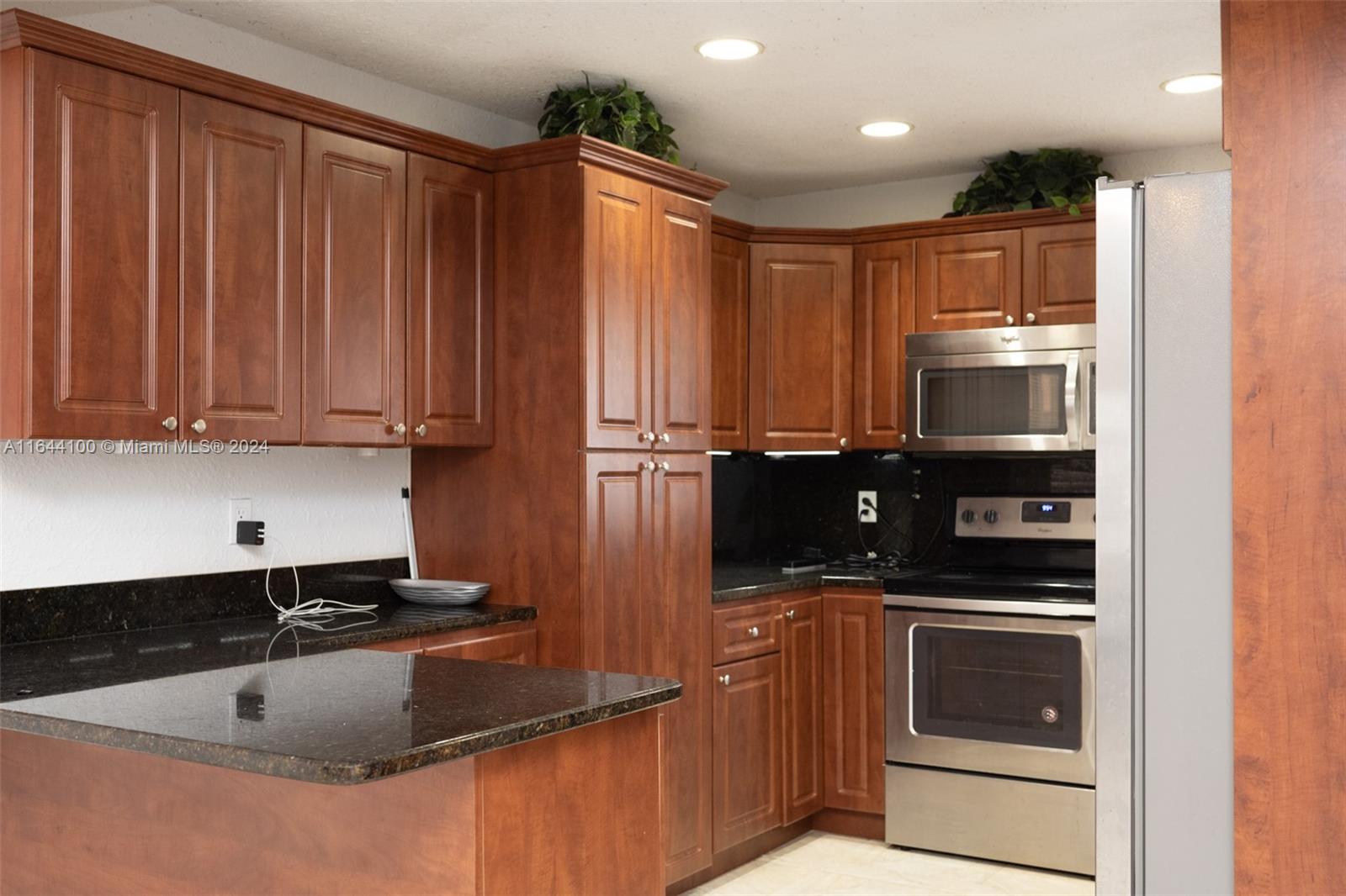 SWEETWATER GOLF COURSE TO - Residential Lease