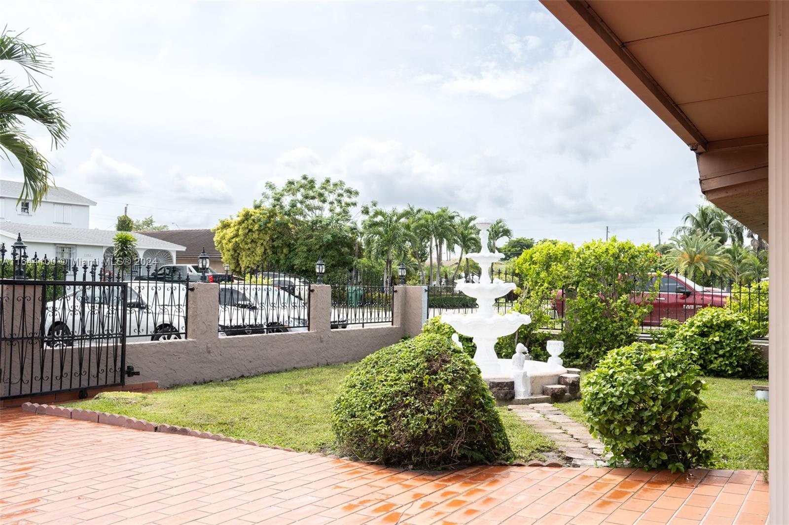 SWEETWATER GOLF COURSE TO - Residential Lease