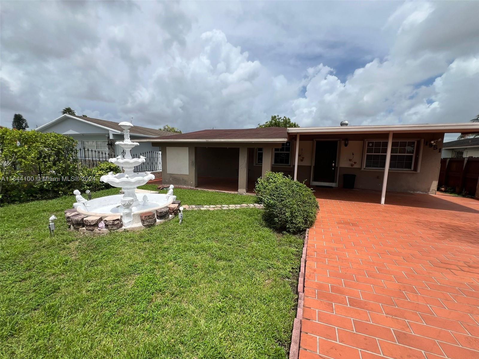 SWEETWATER GOLF COURSE TO - Residential Lease