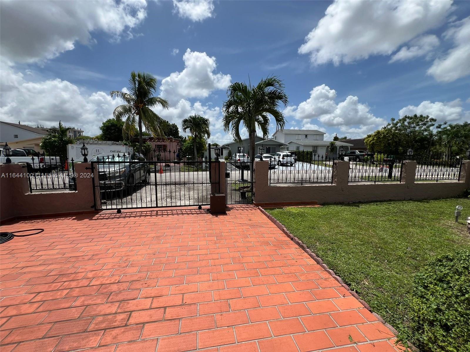 SWEETWATER GOLF COURSE TO - Residential Lease
