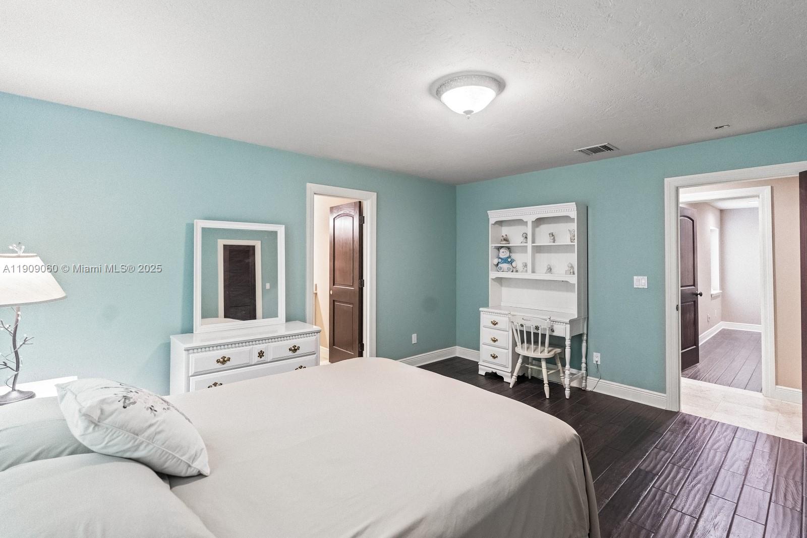 HALLMARK HEIGHTS ESTATES - Residential