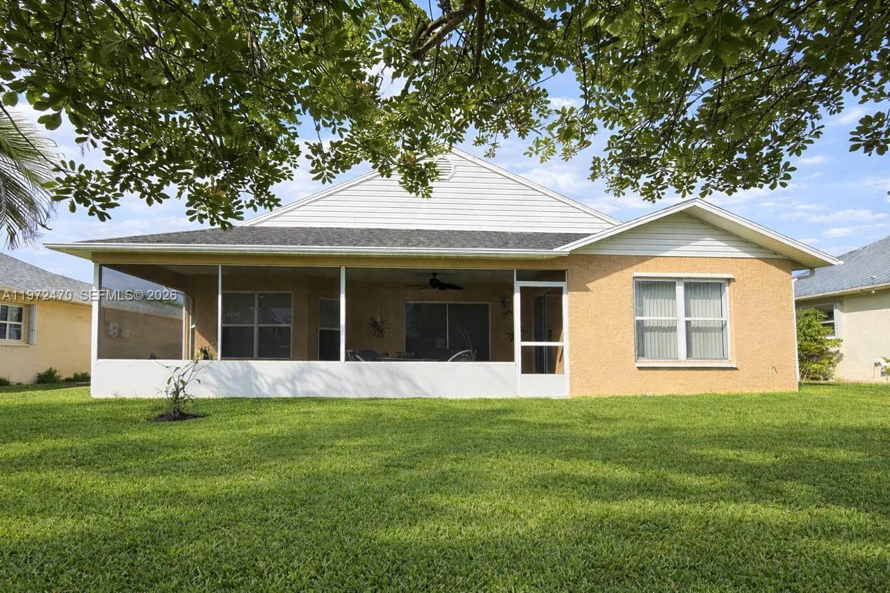 SPANISH LAKES FAIRWAYS NE - Residential