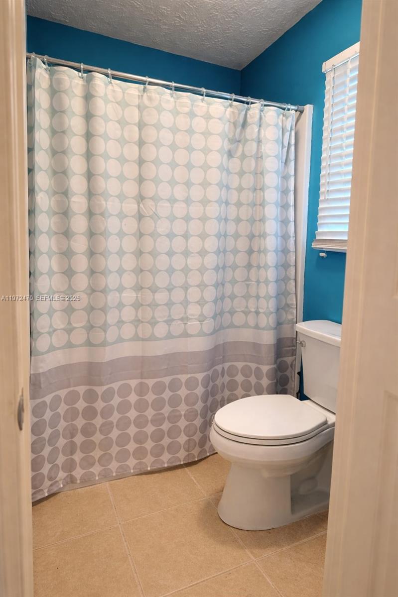 SPANISH LAKES FAIRWAYS NE - Residential