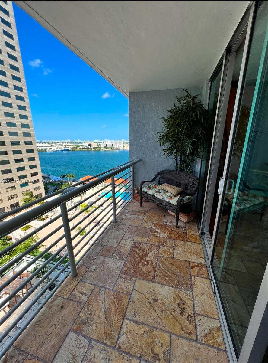 Rental Property at 335 S Biscayne Blvd 1500, Miami, Broward County, Florida - Bedrooms: 2 
Bathrooms: 2  - $3,700 MO.