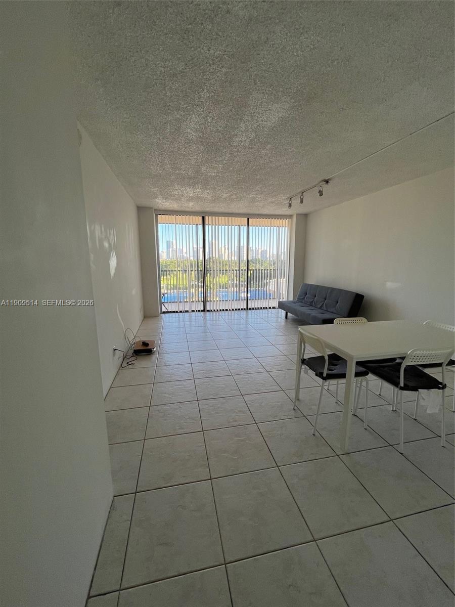 CORONADO CONDO- TOWER II - Residential