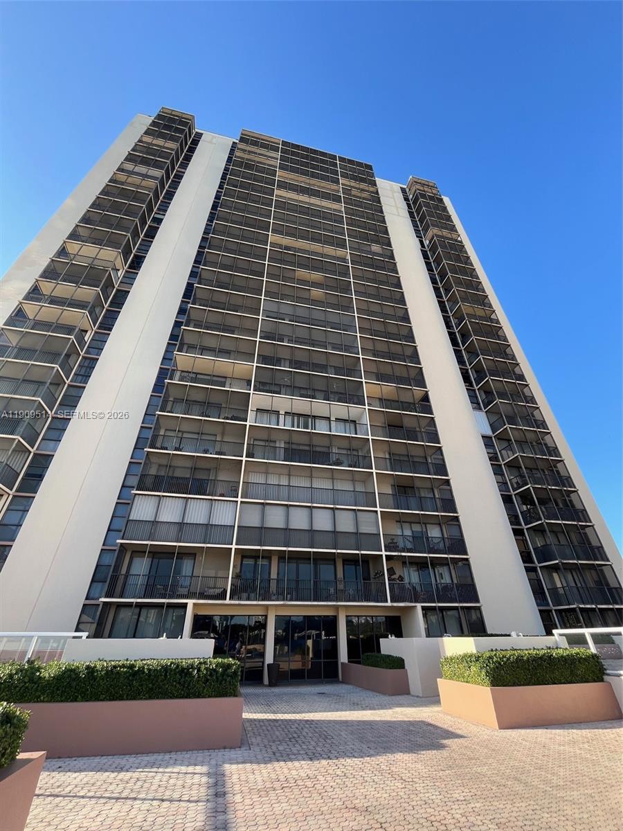 CORONADO CONDO- TOWER II - Residential