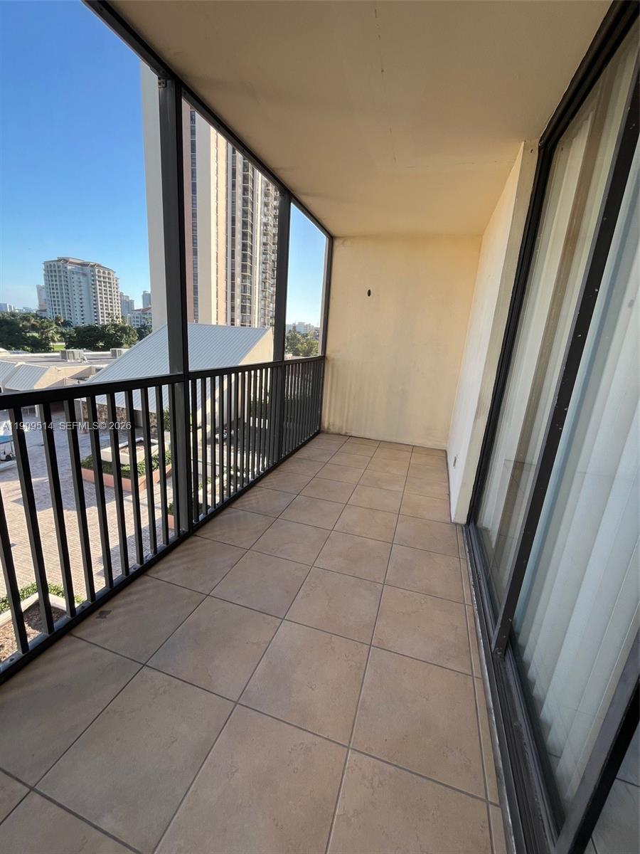 CORONADO CONDO- TOWER II - Residential