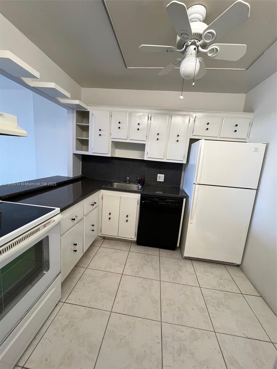 CORONADO CONDO- TOWER II - Residential