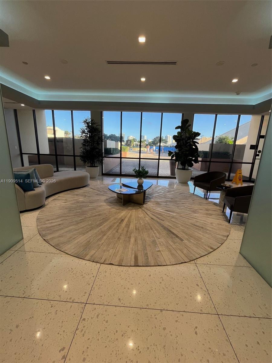 CORONADO CONDO- TOWER II - Residential