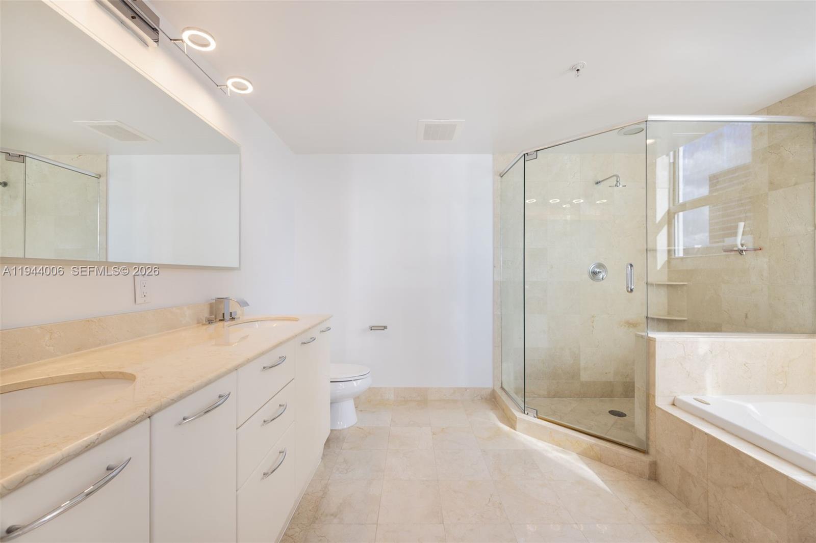 350 LAS OLAS PLACE CONDO - Residential