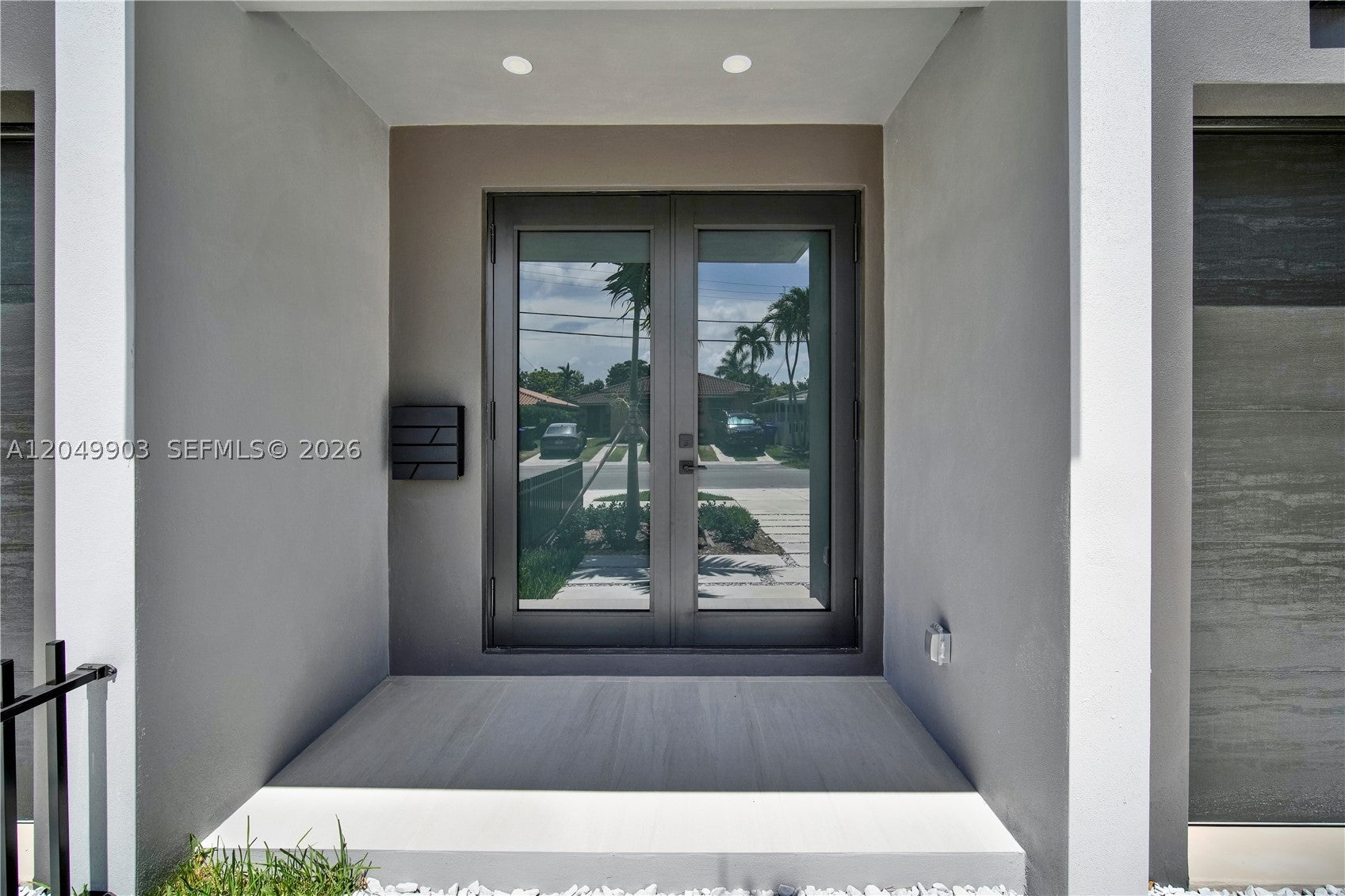 2889 SW 35th Ave 2889