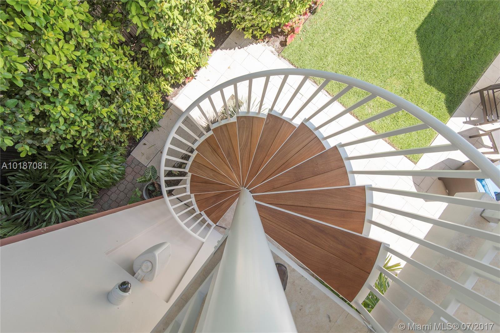 HIBISCUS ISLAND - Residential