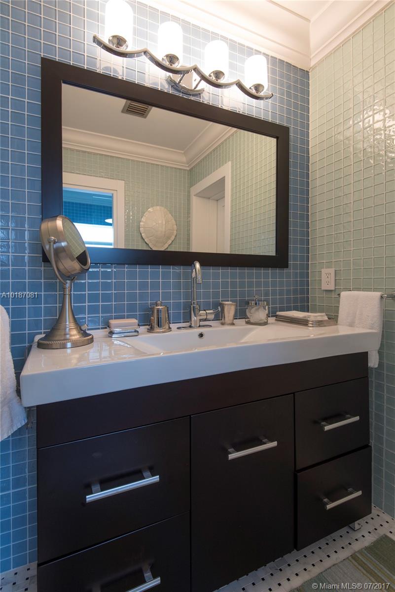 HIBISCUS ISLAND - Residential