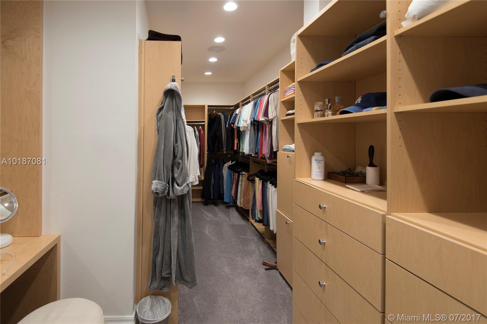 HIBISCUS ISLAND - Residential