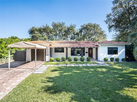 A home in Biscayne Park