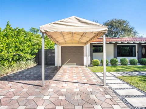 A home in Biscayne Park