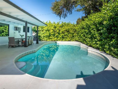 A home in Biscayne Park