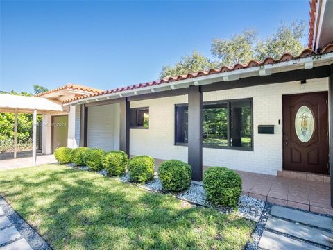 A home in Biscayne Park