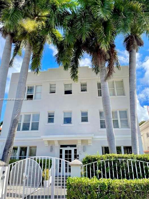 Property for Sale at 1027 Pennsylvania Ave 302, Miami Beach, Miami-Dade County, Florida - Bedrooms: 2 
Bathrooms: 2  - $330,000