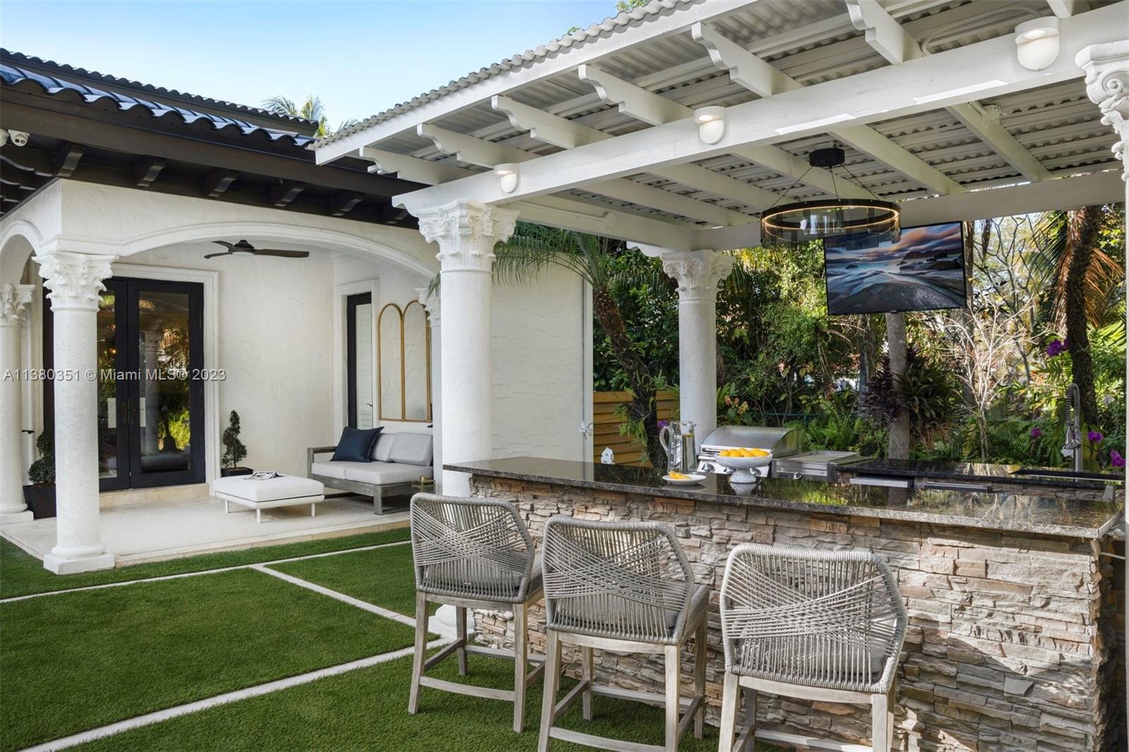 FARMERS ACRES - Residential