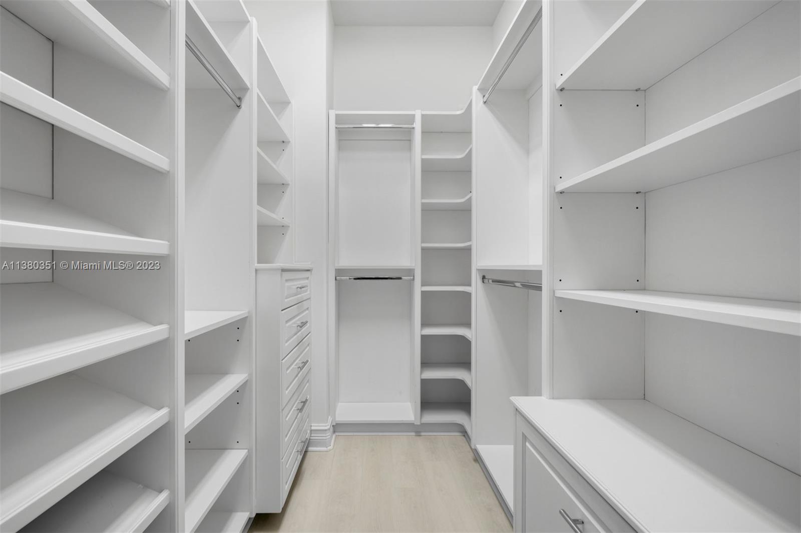 FARMERS ACRES - Residential