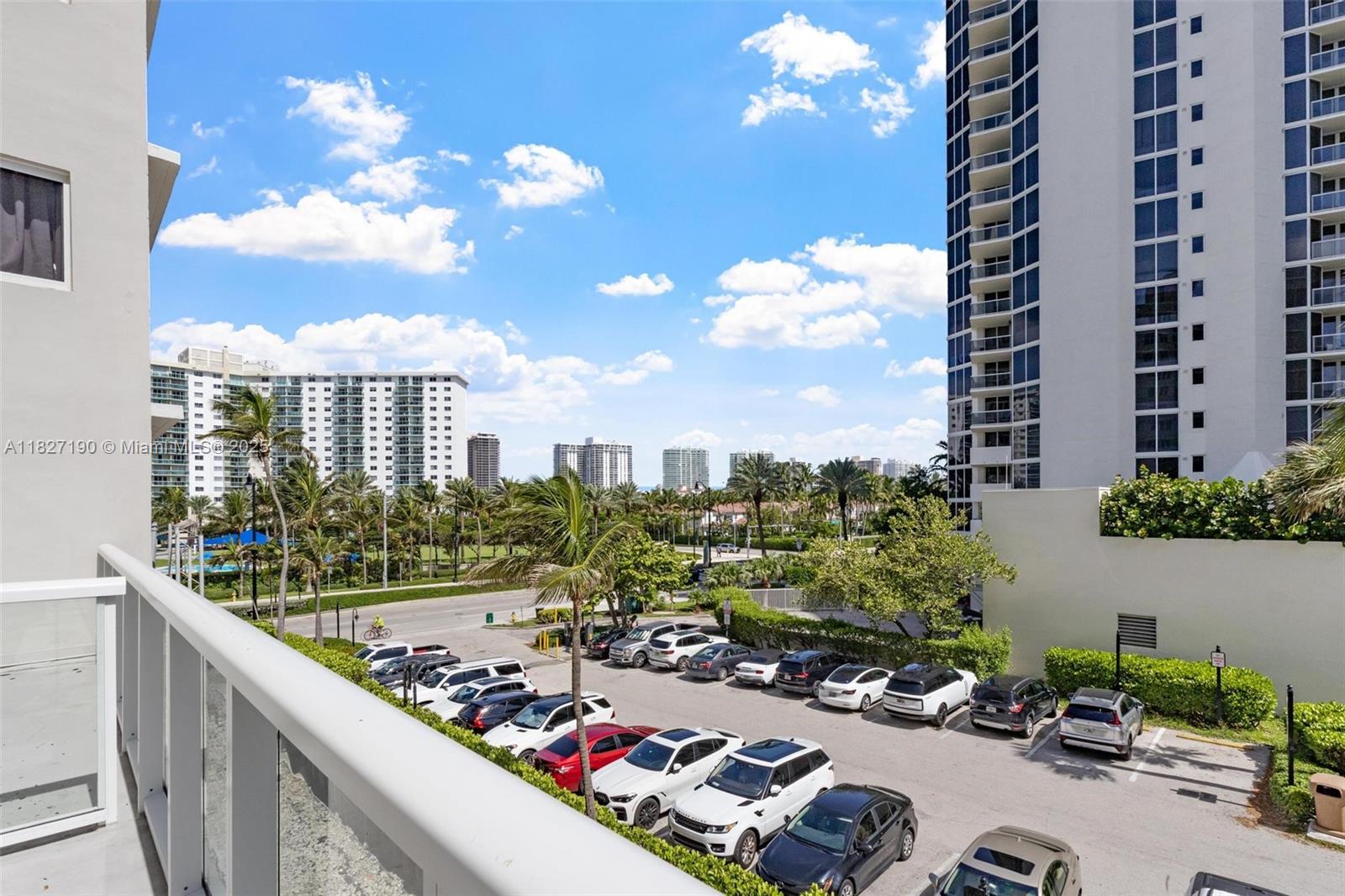 THE AVENTURA BEACH CLUB C - Residential