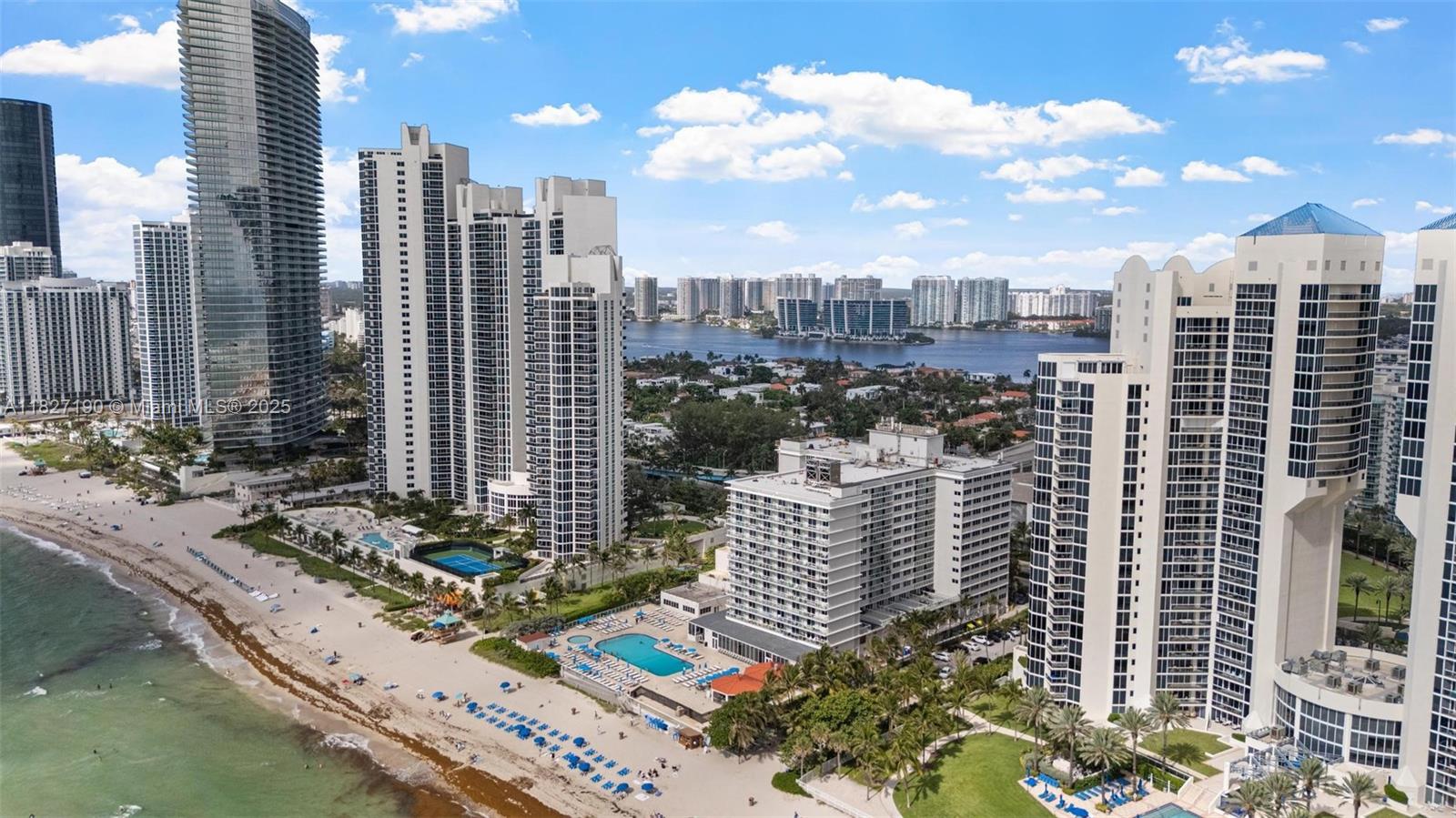 THE AVENTURA BEACH CLUB C - Residential