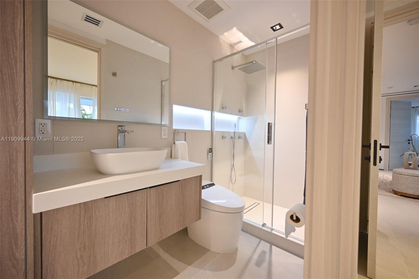 POMPANO ISLES SEC - Residential Lease