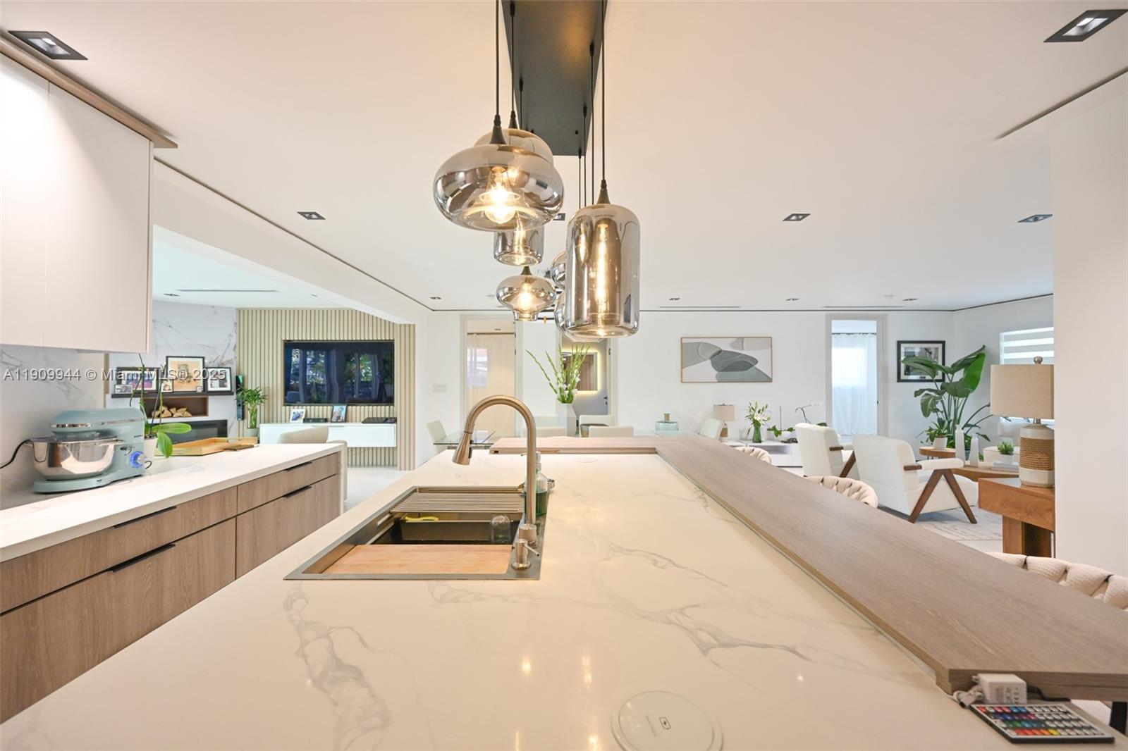 POMPANO ISLES SEC - Residential Lease