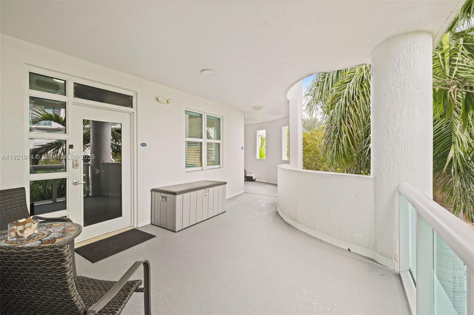 7914 Harbor Island Dr 303