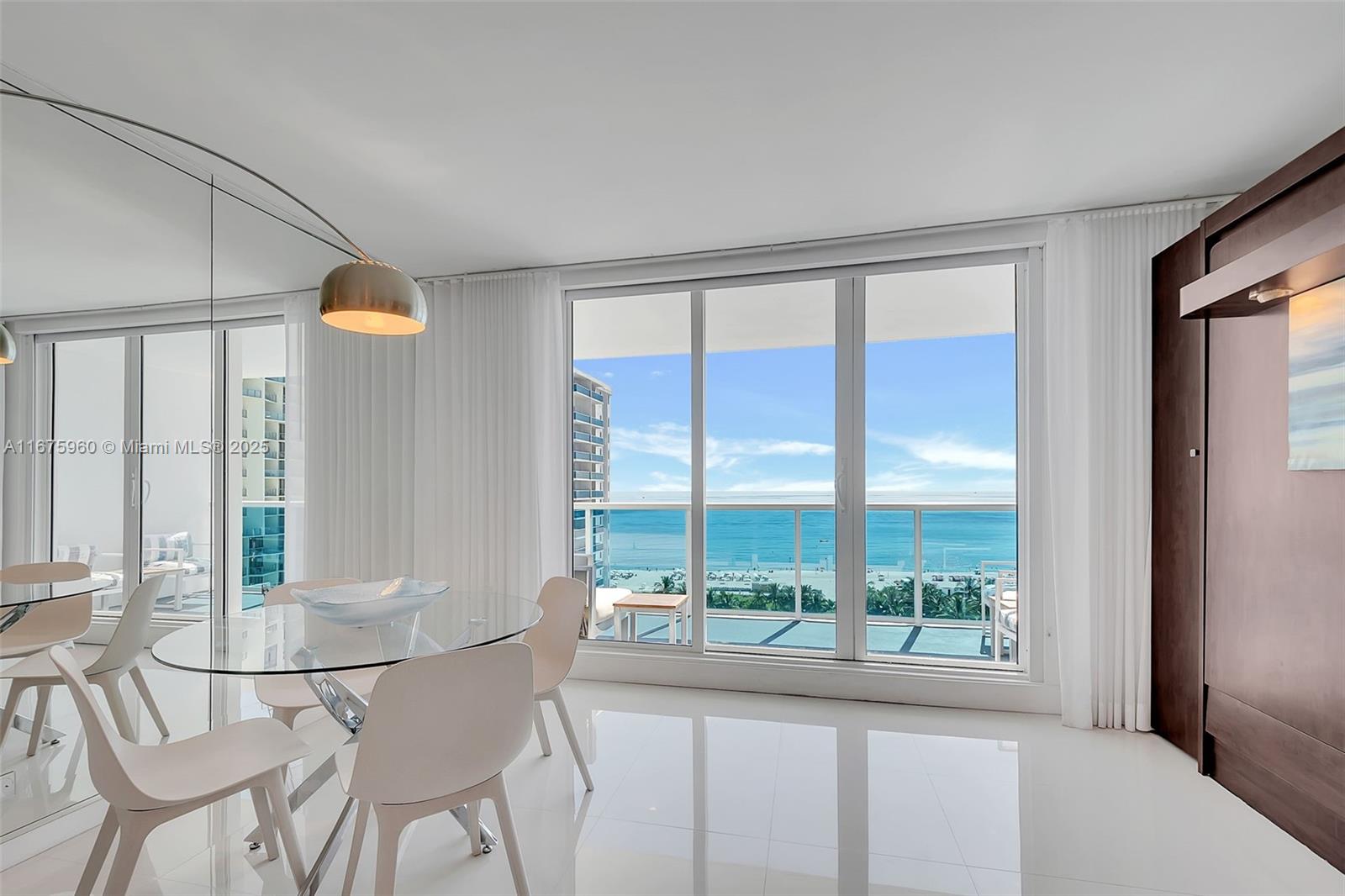2301 Collins Ave 1139