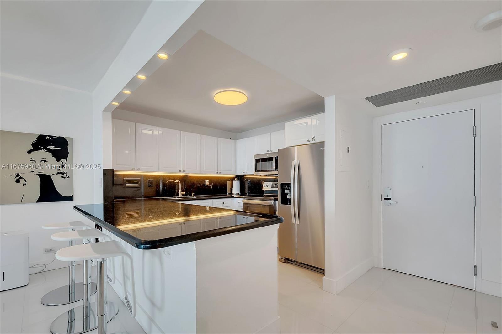 RONEY PALACE CONDO - Residential Lease