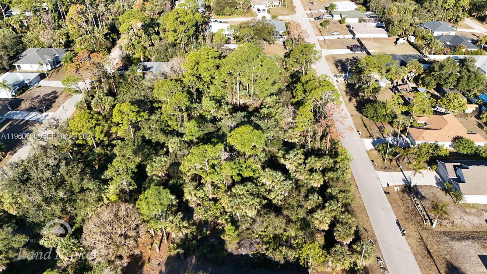 PORT CHARLOTTE - Land