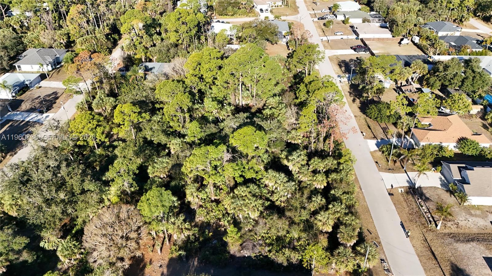 PORT CHARLOTTE - Land