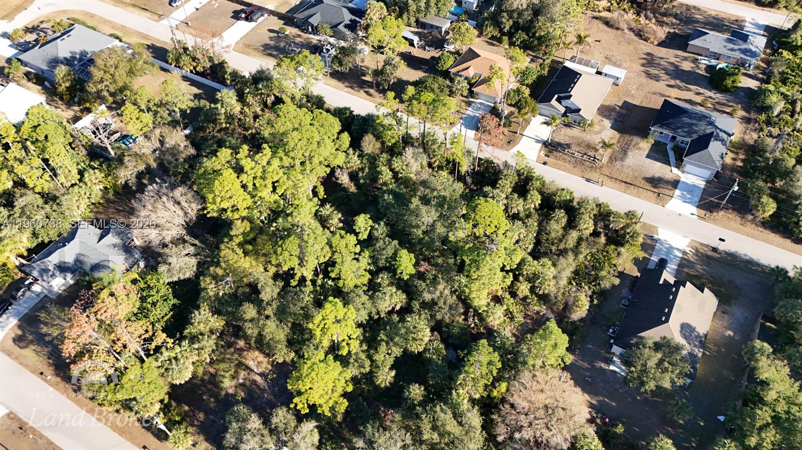 PORT CHARLOTTE - Land